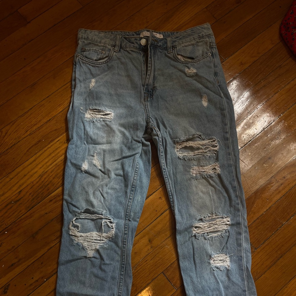 Never worn vintage distressed Jeans | In great condition size S